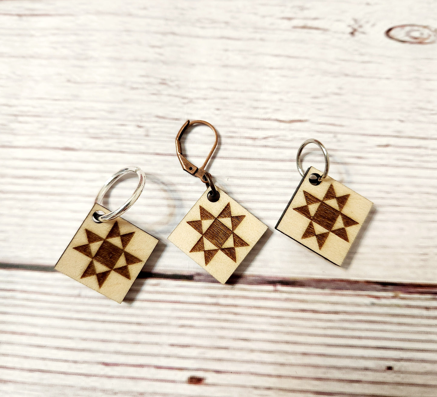 Barn quilt stitch marker