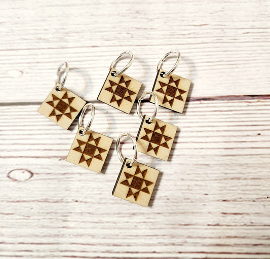Barn quilt stitch marker