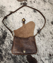 Load image into Gallery viewer, Hand stitched Leather Purse
